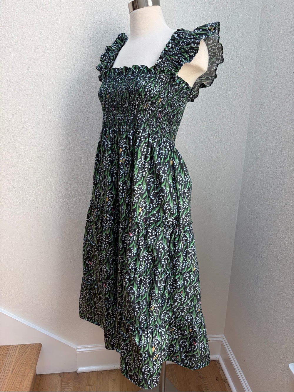 Hill House Home Ellie Nap Dress Lily Of The Valley Ruffle Fall Black Size Large - Picture 8 of 14